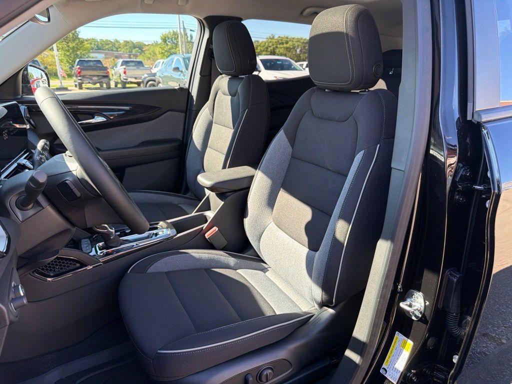 New 2026 Chevrolet TrailBlazer LT w/ Convenience Package AWD/4WD image 7