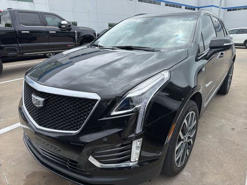 Used 2024 Cadillac XT5 Sportv w/ Platinum Package image 3