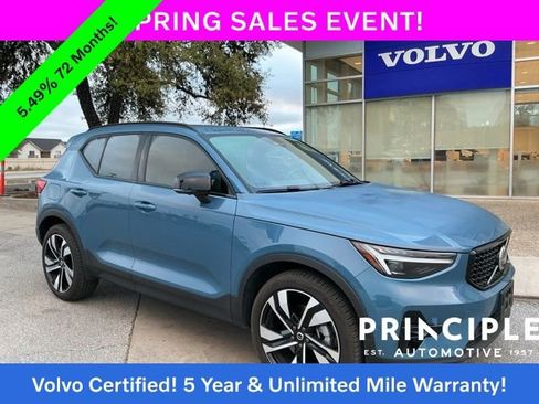 Used 2025 Volvo XC40 B5 Ultra image 1