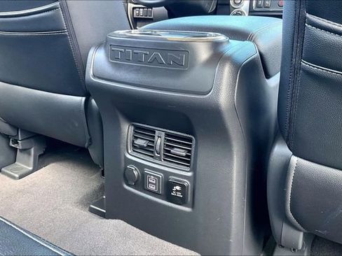 Used 2021 Nissan Titan SV w/ SV Convenience Package AWD/4WD image 24