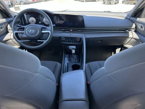 Used 2024 Hyundai Elantra SEL image 22