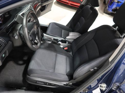 Used 2015 Honda Accord Sport image 19
