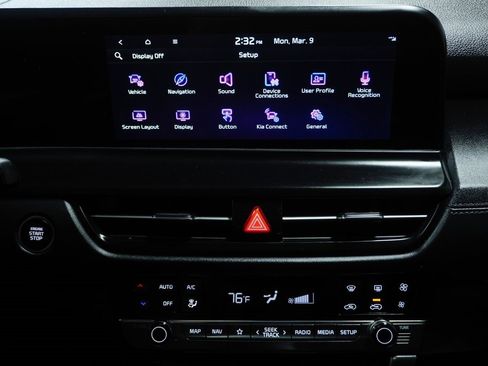 Used 2024 Kia Seltos EX image 18