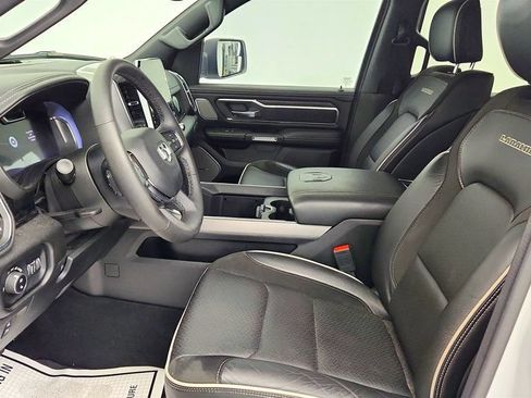 Used 2025 RAM 1500 Laramie AWD/4WD image 19