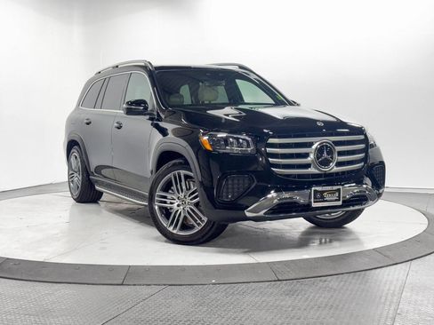 Certified 2025 Mercedes-Benz GLS 450 4MATIC image 1