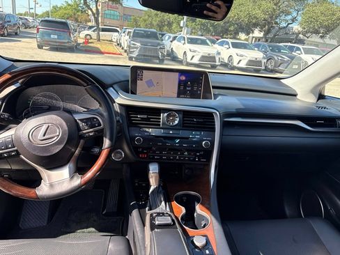 Used 2018 Lexus RX 350 FWD w/ Premium Package image 18