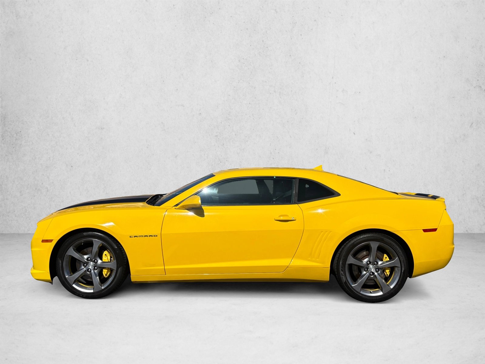 Used 2013 Chevrolet Camaro SS w/ RS Package RWD image 8