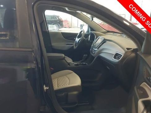 Used 2020 Chevrolet Equinox LS AWD/4WD image 4