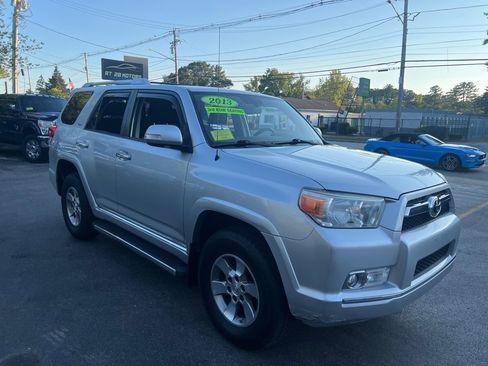 Used 2013 Toyota 4Runner SR5 w/ Convenience Pkg image 7