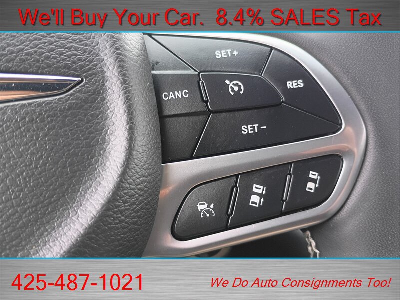 Used 2026 Chrysler Pacifica Select FWD image 27