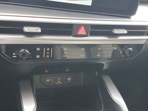 New 2026 Kia Sorento LX image 17