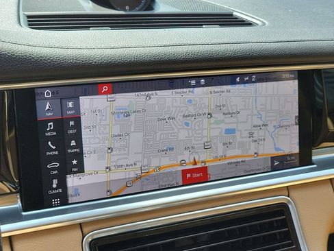 Certified 2019 Porsche Panamera RWD image 30