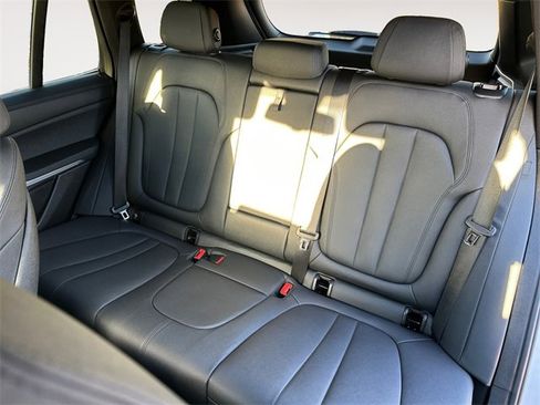Used 2020 BMW X5 xDrive40i w/ Convenience Package image 13