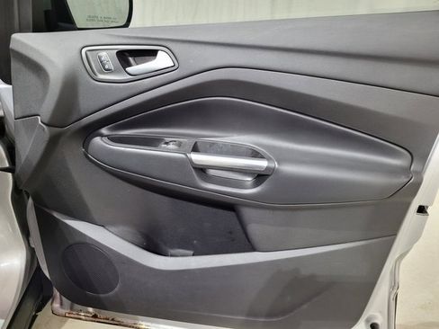 Used 2018 Ford Escape SE w/ Ford Safe & Smart Package image 48