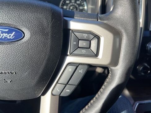 Used 2018 Ford F150 Lariat w/ Equipment Group 502A Luxury image 21