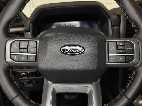 Used 2025 Ford F150 Lariat AWD/4WD image 16