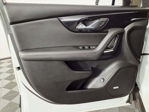 Used 2023 Chevrolet Blazer RS w/ Driver Confidence II Package image 16