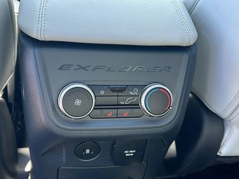 New 2026 Ford Explorer Platinum w/ LUX Leather Package image 16