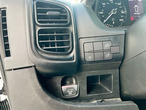 Used 2025 RAM ProMaster 3500 w/ Convenience Group image 10