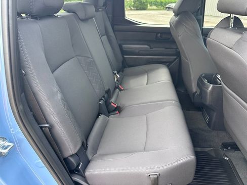 Certified 2026 Toyota Tacoma SR5 AWD/4WD image 29