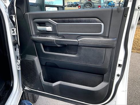 Used 2024 RAM 2500 Big Horn w/ Off Road Package image 23