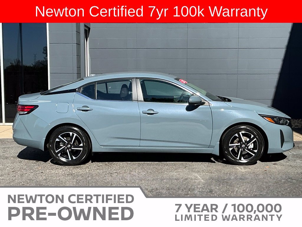 Used 2025 Nissan Sentra SV FWD image 3