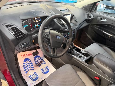 Used 2018 Ford Escape SE w/ SE SYNC Package image 14