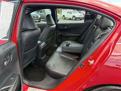 Used 2017 Honda Accord Sport Special Edition image 14