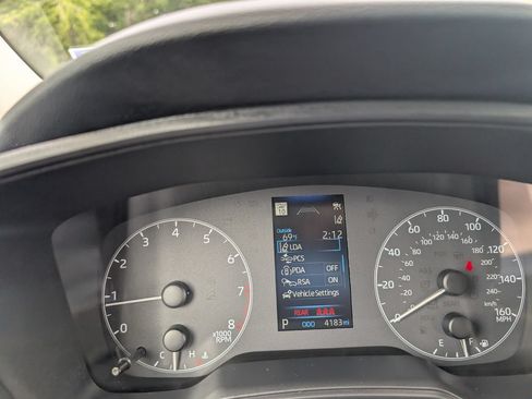 Used 2025 Toyota Corolla LE FWD image 23