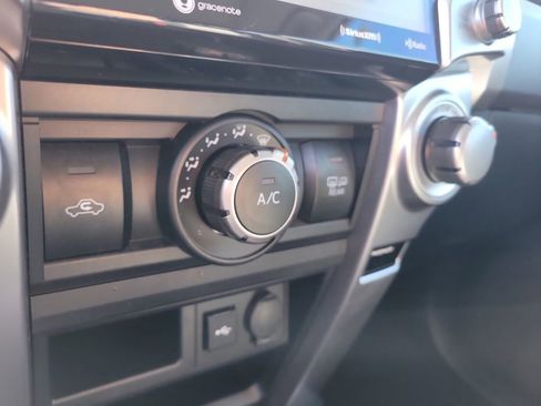 Used 2021 Toyota 4Runner SR5 Premium image 20