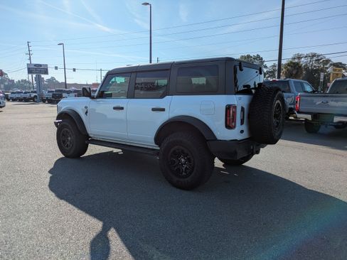 Used 2022 Ford Bronco Wildtrak image 5