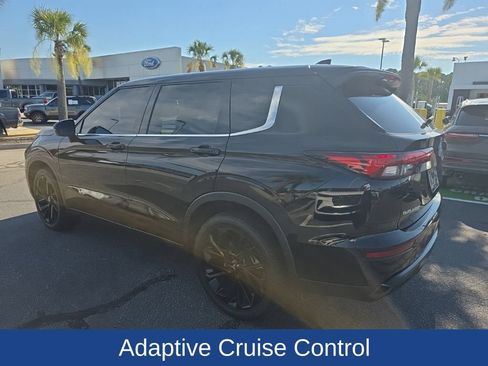 Used 2023 Mitsubishi Outlander SE Black Edition AWD/4WD image 6