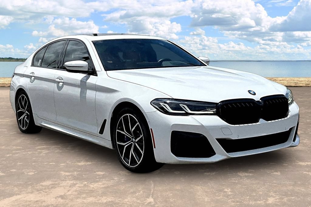Used 2021 BMW 540i w/ M Sport Package RWD image 3