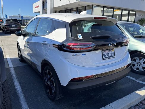 Used 2023 Chevrolet Bolt LT image 7