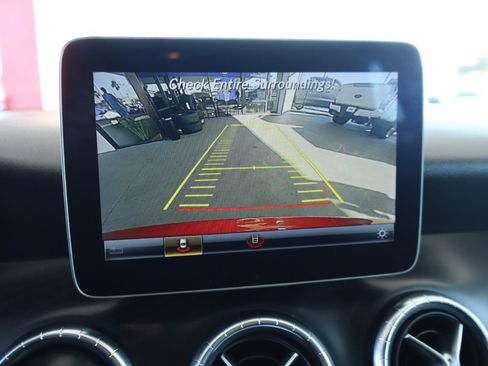 Used 2019 Mercedes-Benz CLA 250 image 25