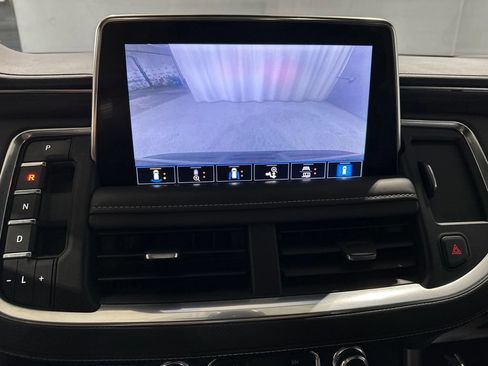 Used 2021 GMC Yukon XL SLT w/ SLT Luxury Plus Package AWD/4WD image 12