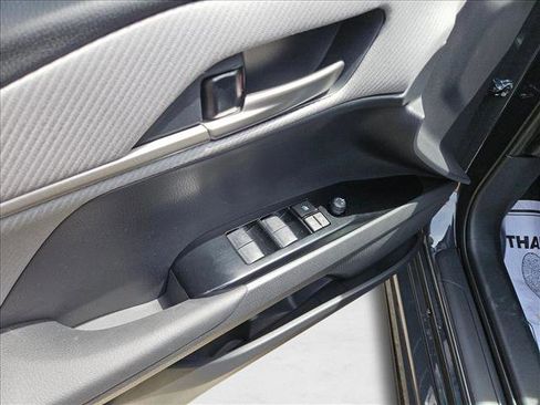 Used 2026 Toyota Camry SE w/ Convenience Package image 13