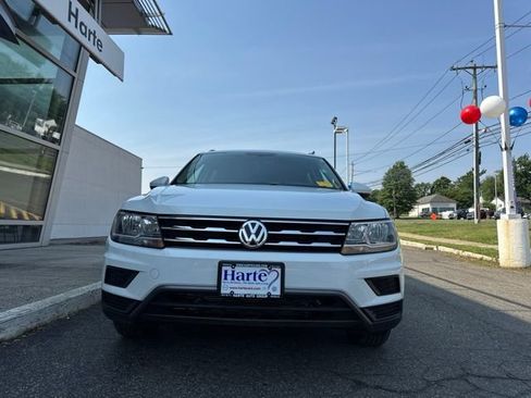 Used 2021 Volkswagen Tiguan SE w/ Panoramic Sunroof Package AWD/4WD image 5