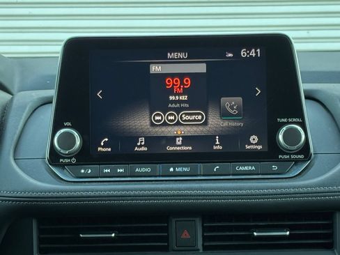 Used 2025 Nissan Rogue SV AWD/4WD image 20