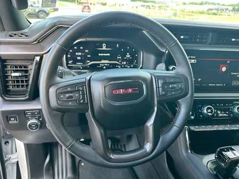 Used 2025 GMC Sierra 1500 AT4 w/ AT4 Premium Package AWD/4WD image 14