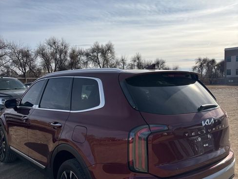 Certified 2023 Kia Telluride SX Prestige image 3
