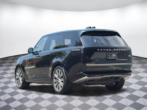 Used 2023 Land Rover Range Rover SE AWD/4WD image 3