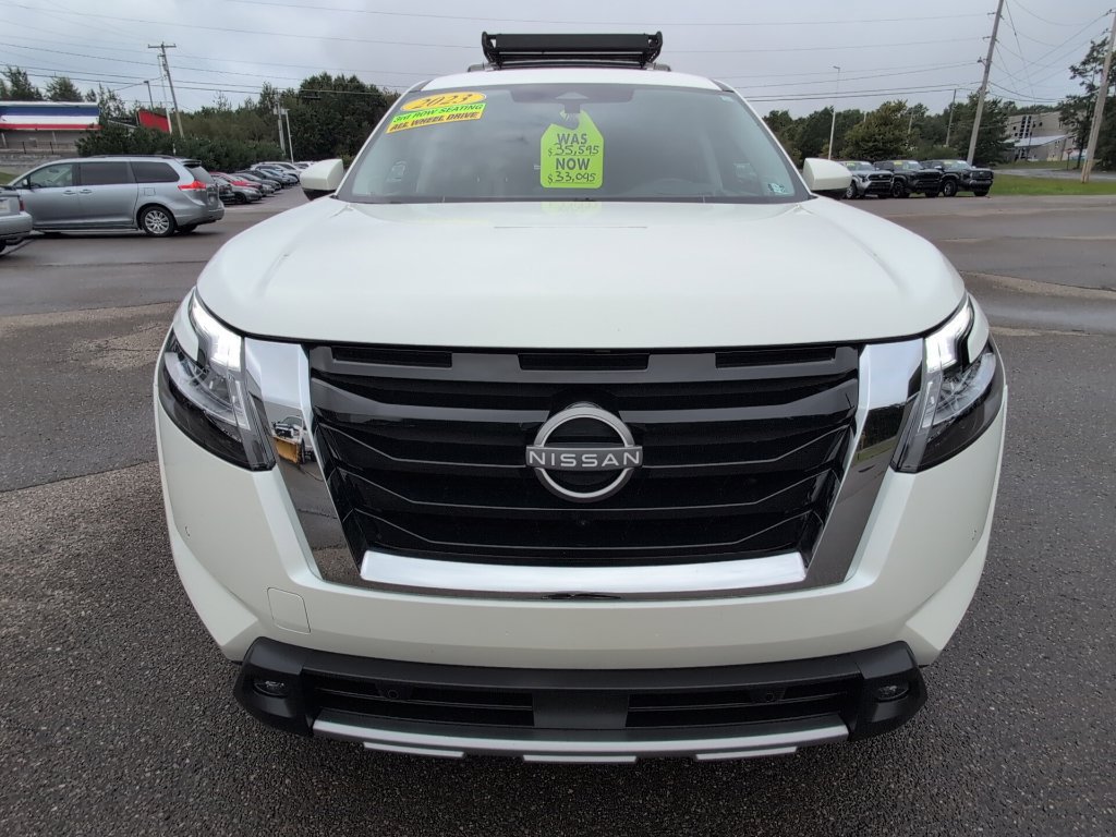 Used 2023 Nissan Pathfinder Platinum AWD/4WD image 11