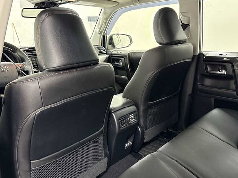 Certified 2022 Toyota 4Runner TRD Off-Road Premium image 26