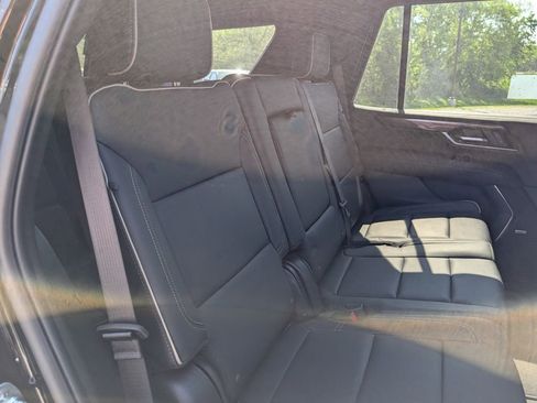 Used 2025 GMC Yukon Elevation AWD/4WD image 18
