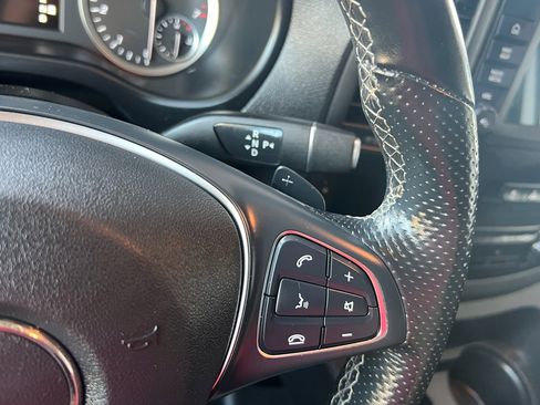 Used 2022 Mercedes-Benz Metris image 21