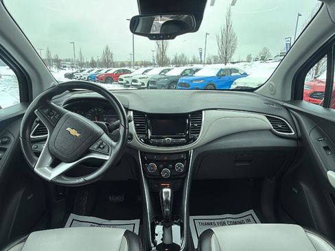 Used 2020 Chevrolet Trax Premier image 25