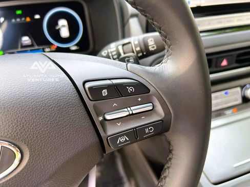 Used 2023 Hyundai Kona SE image 36