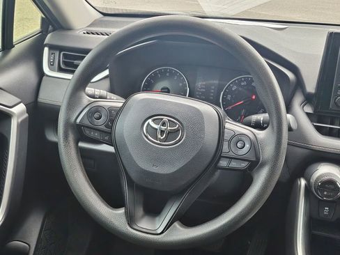 Used 2019 Toyota RAV4 XLE image 10
