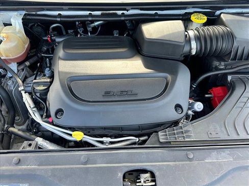 Used 2021 Chrysler Voyager Lxi image 22